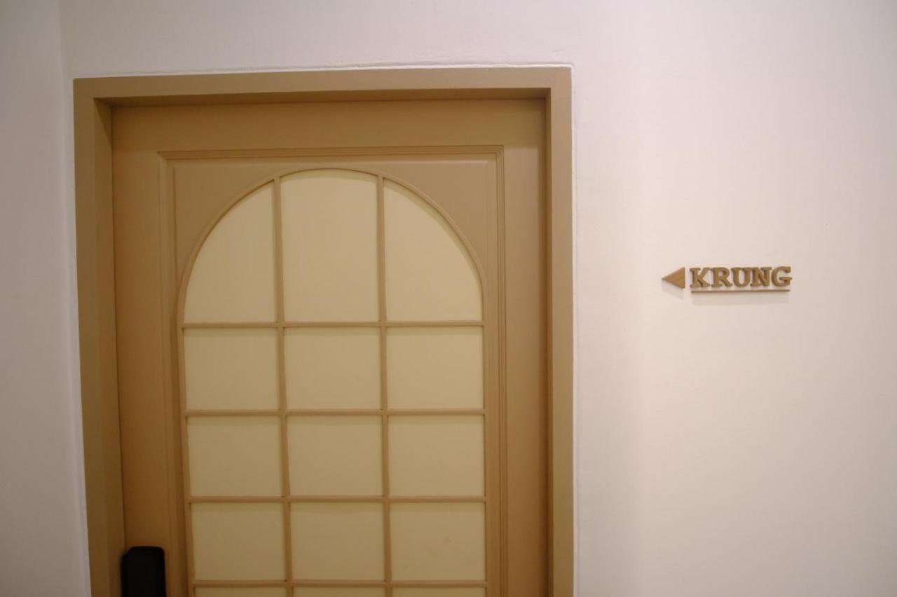 Krung Boutique Hotel Bangkok Buitenkant foto